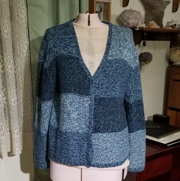 Dress Barn Sweaters - Dressbarn blue sweater of silk, acrylic, wool
